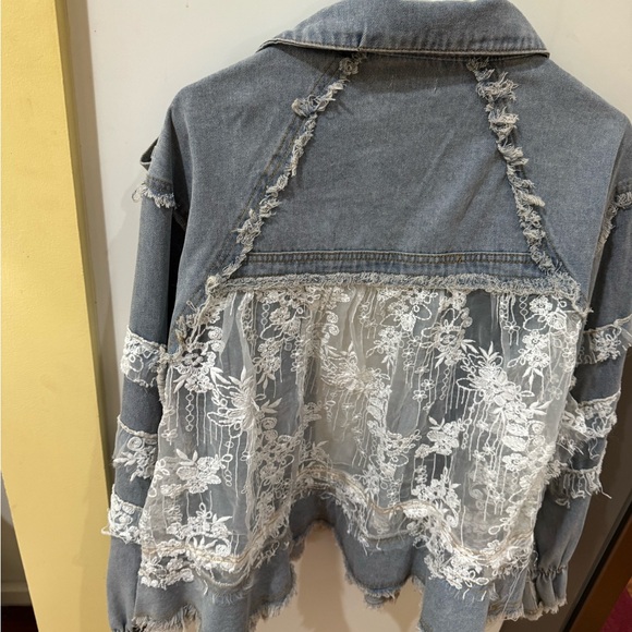 POL Women's Blue Denim Jacket with White Lace - Picture 2 of 9